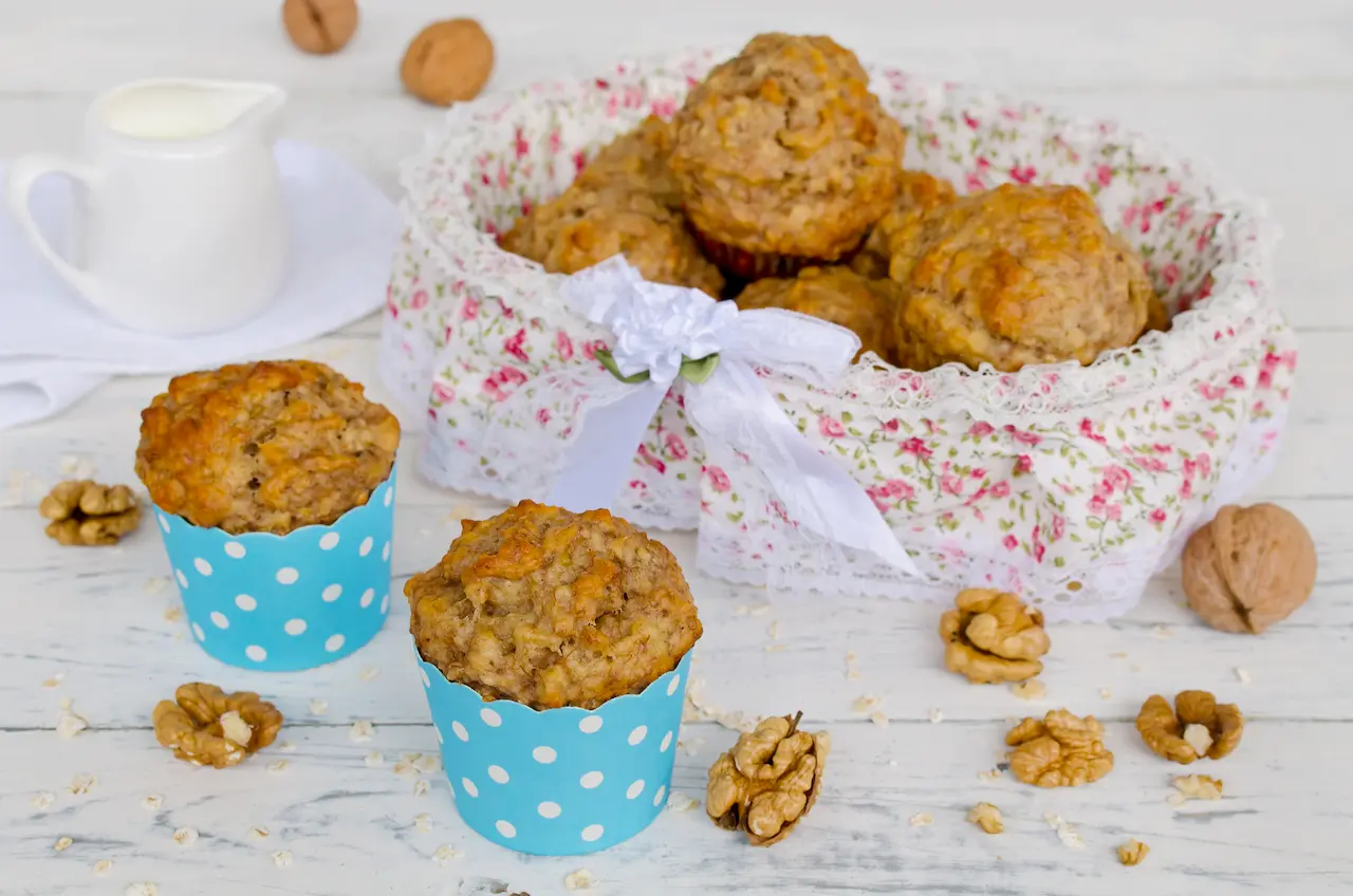 Breakfast Oatmeal Cupcakes