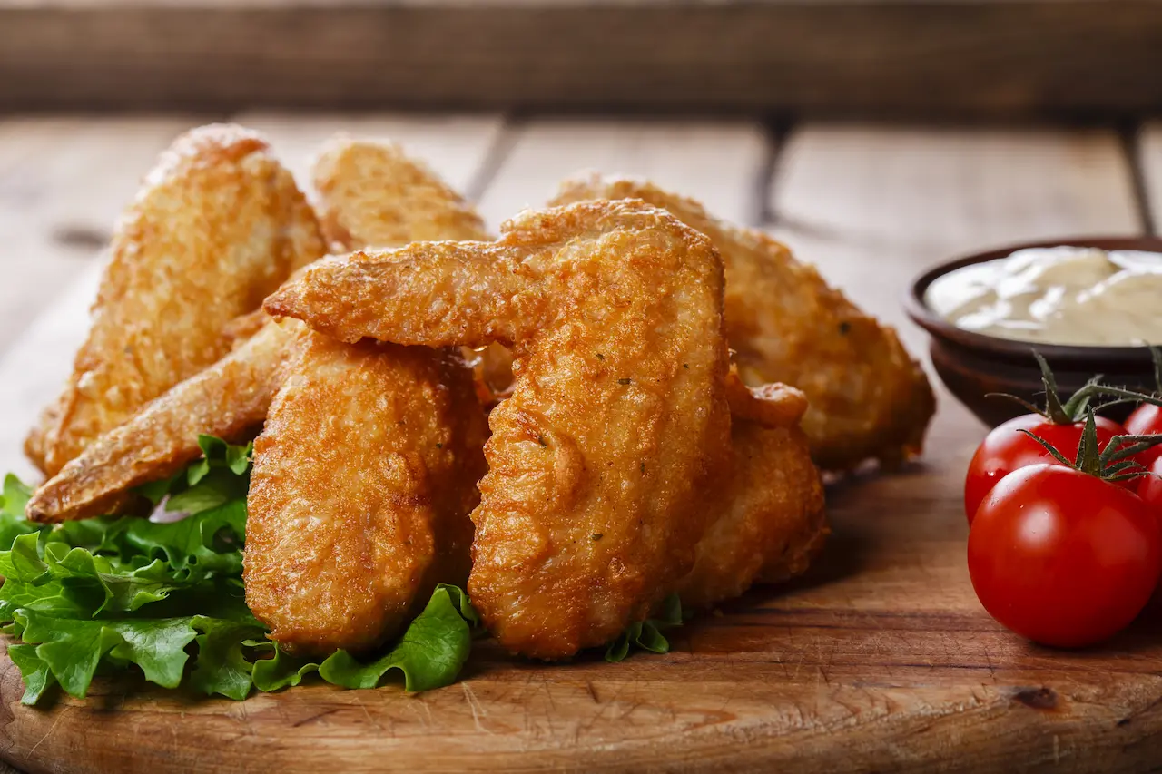 Southern Fried Chicken with white sauce