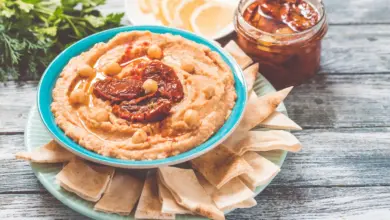 Sundried Tomato and Cashew Dip