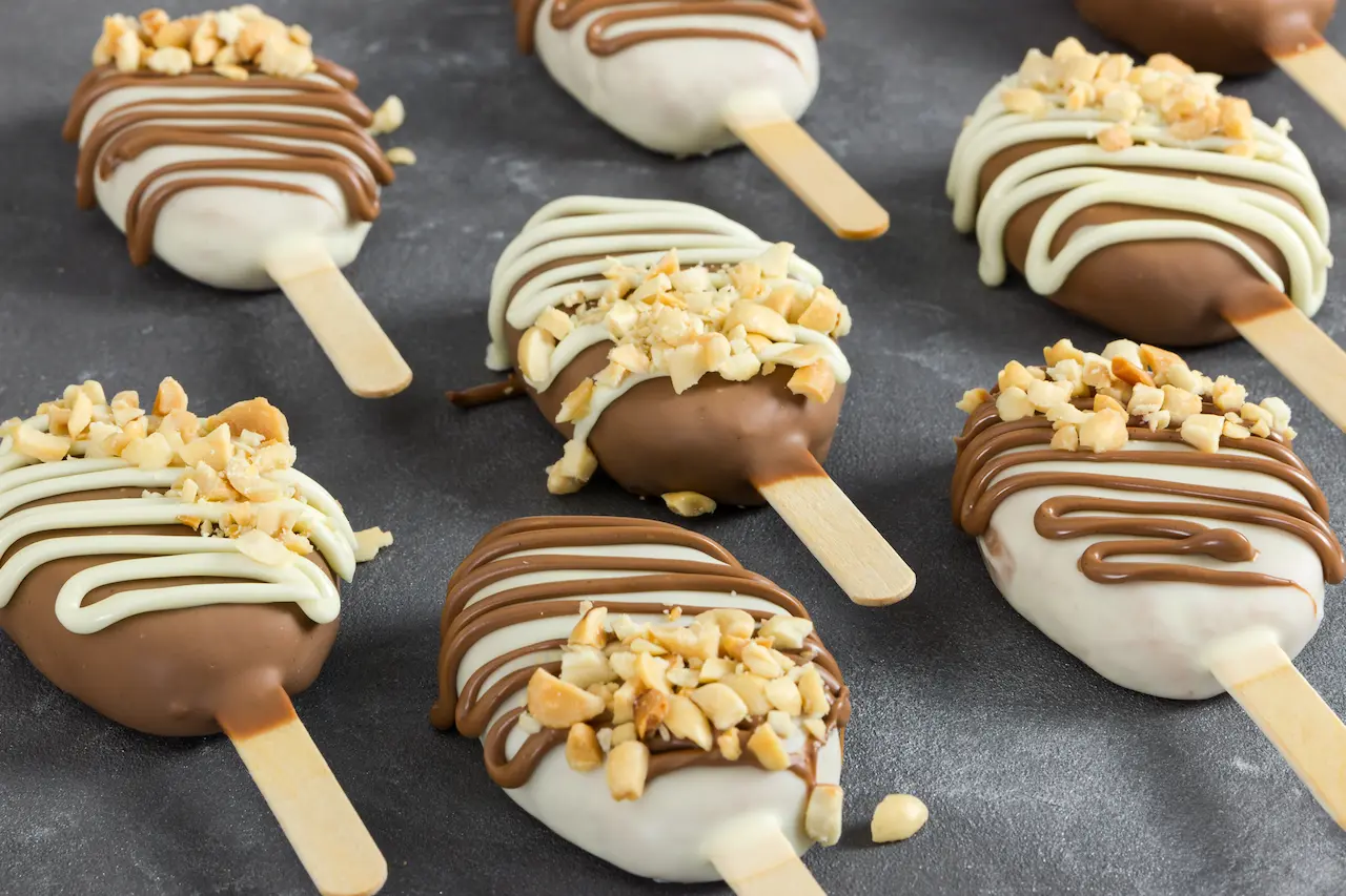 Ice Cream Cake Pop with Toppings